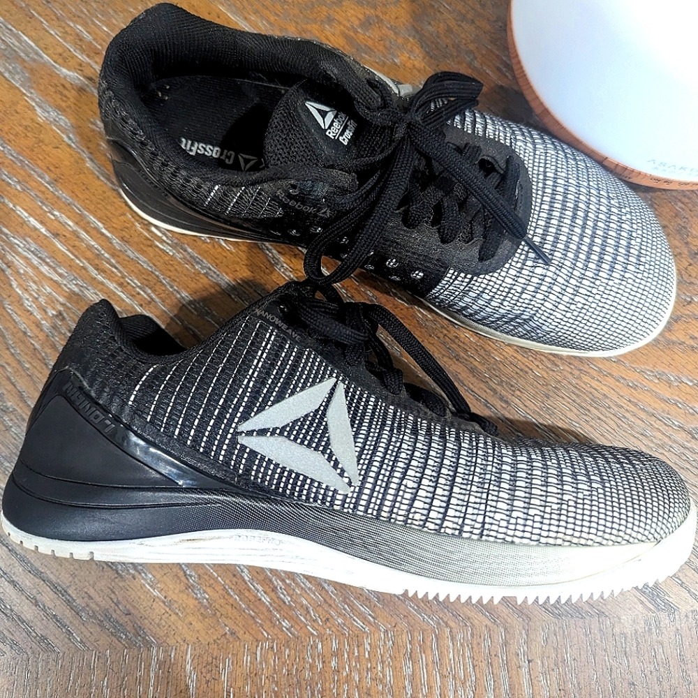 Women's CrossFit Reebok Nanos Size 9.5